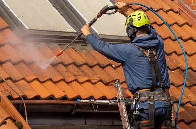 Démoussage et hydrofuge de toiture à Conat
